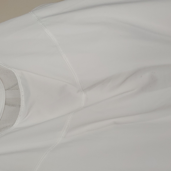 Lululemon: Strappy Backed, White Top with Sport Bra - Picture 6 of 8